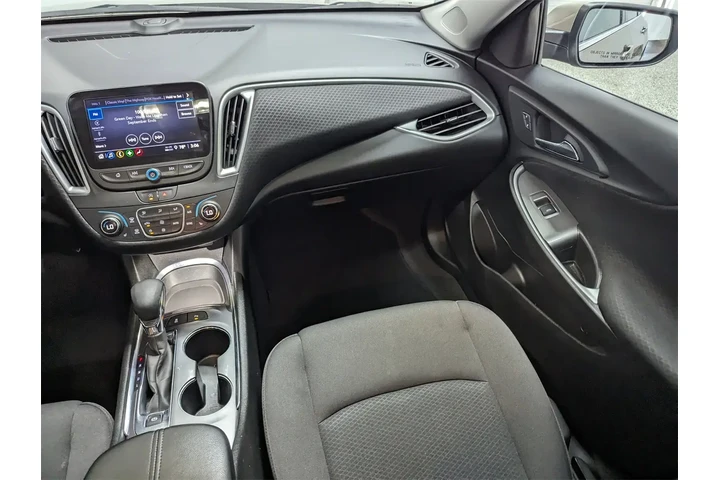 $19997 : Chevrolet Malibu 2024 LT 4dr image 8