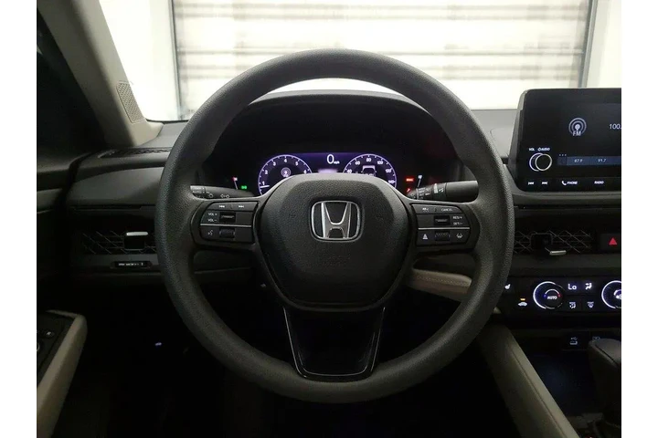 $26998 : Honda Accord 2024 EX 4dr Sed image 10