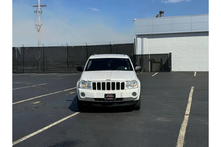 $5500 : 2006 Grand Cherokee Laredo image 7