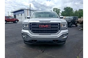 $27500 : 2017 GMC Sierra 1500 SLE Crew thumbnail