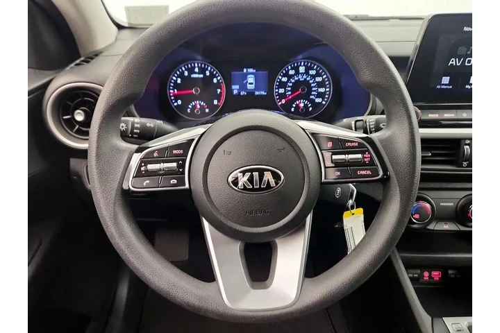 $14998 : Kia Forte 2020 FE 4dr Sedan image 10