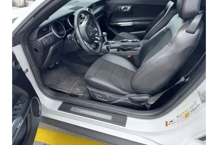 $33941 : Ford Mustang 2019 GT Premium image 7