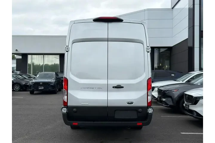 $39000 : Ford Transit 2023 250 3dr LW image 9
