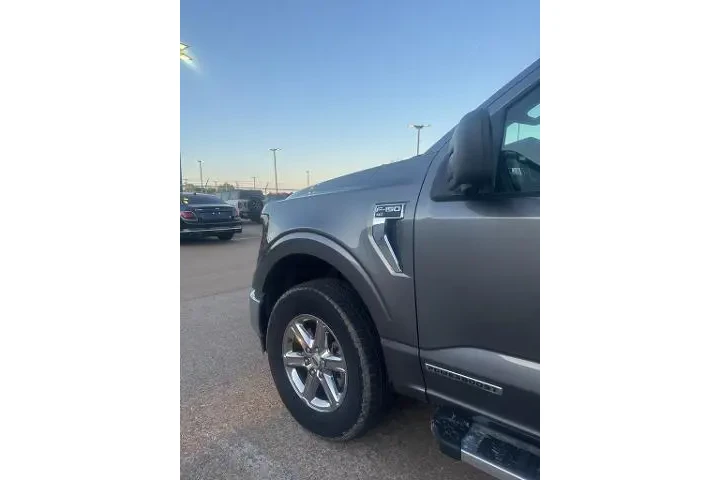 $36986 : Ford F-150 2024 4x4 XLT 4dr image 6