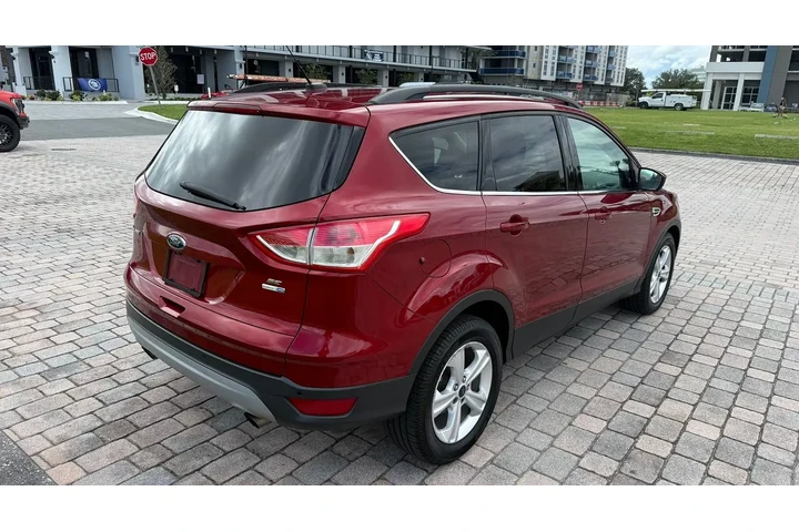 $4500 : 2016 Ford Escape SE AWD image 4