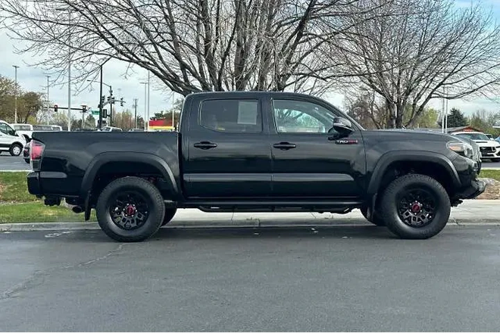 $39995 : Toyota Tacoma 2019 4x4 TRD S image 8