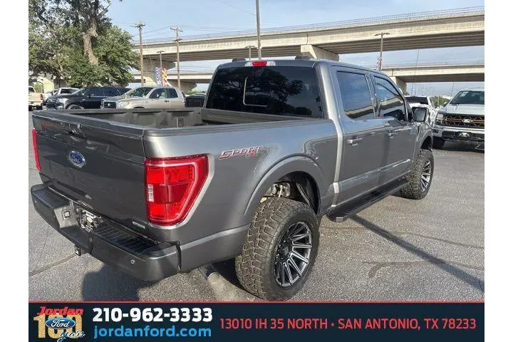 $30435 : Ford F-150 2021 4x4 XL 4dr S image 10