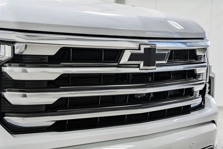 $61999 : 2023 Silverado 1500 High Coun image 9