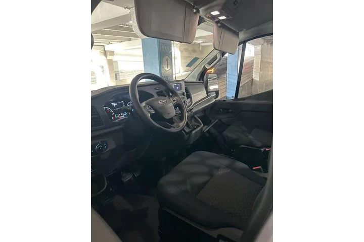 $39995 : Ford Transit 2025 250 3dr SW image 7