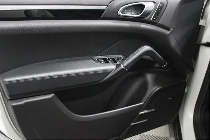 $24515 : Porsche Cayenne 2018 AWD 4dr image 3