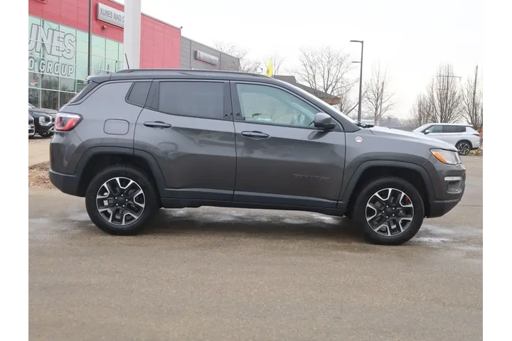 $13377 : Jeep Compass 2020 4x4 Trailh image 10