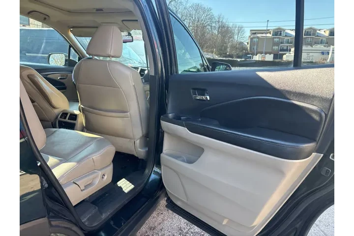 $13999 : 2016 Pilot EX-L image 10