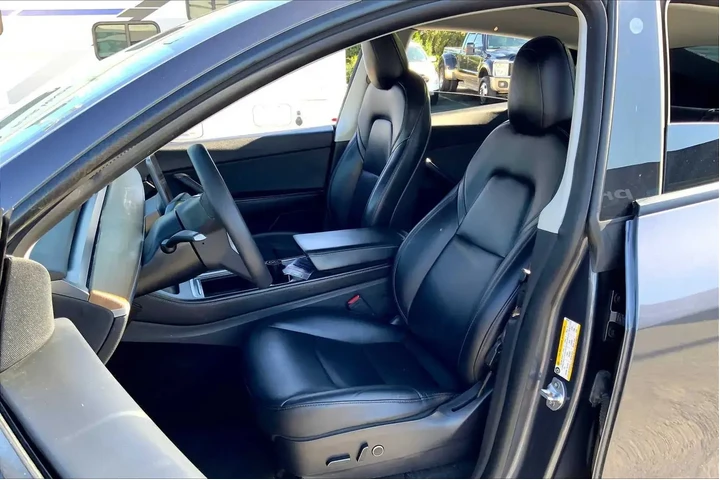 $28449 : Tesla Model Y 2021 AWD Perfo image 7