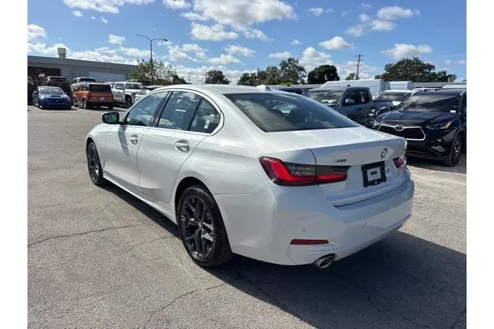 $39988 : BMW 3 Series 2025 AWD 330i x image 5