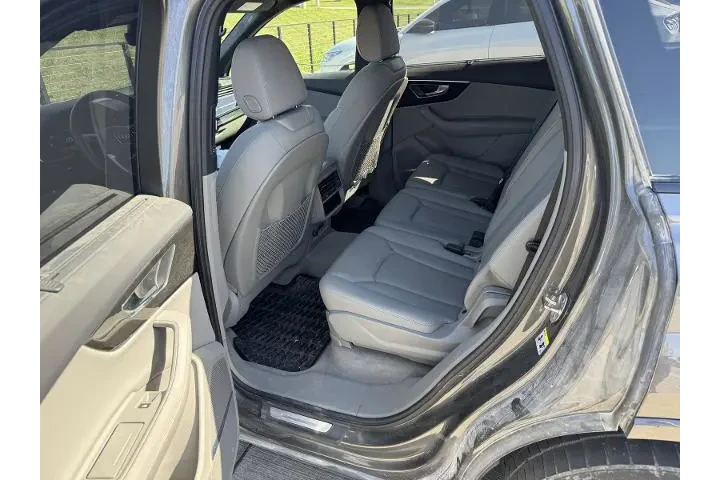 $32240 : Audi Q7 2021 AWD quattro Pre image 6