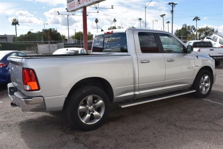 $18995 : 2017 1500 SLT Quad Cab 2WD image 8