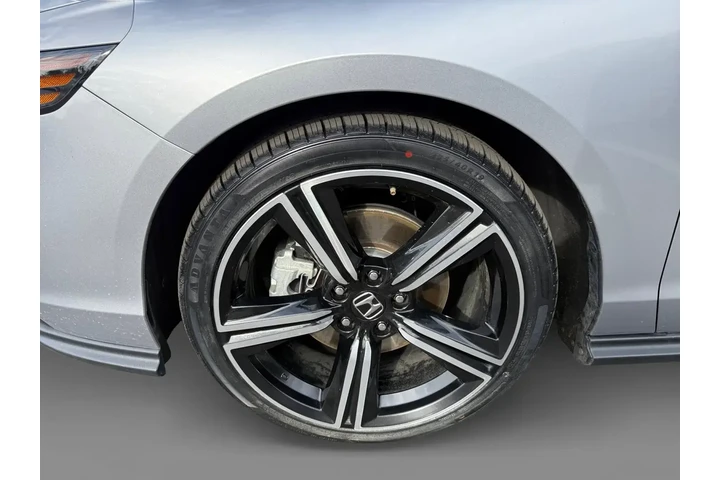 $25320 : Honda Accord Hybrid 2024 Spo image 9