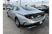 $25825 : Hyundai SONATA 2025 SE 4dr S thumbnail