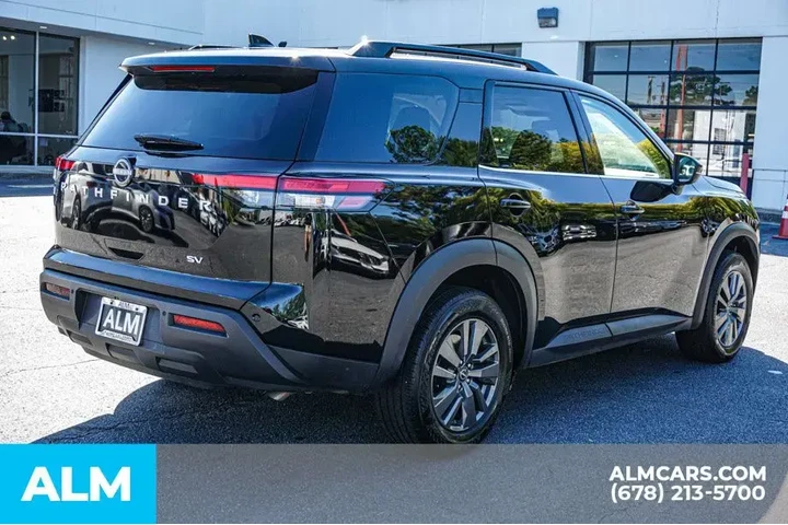 $26420 : Nissan Pathfinder 2024 SV 4d image 6