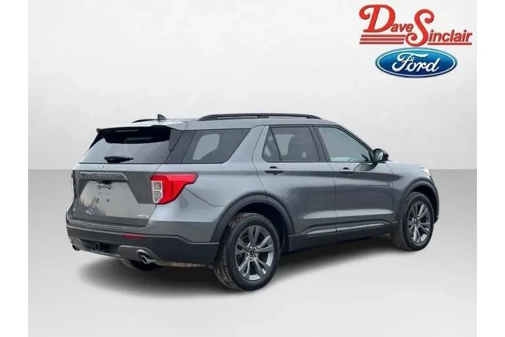 $32777 : Ford Explorer 2023 AWD XLT 4 image 7