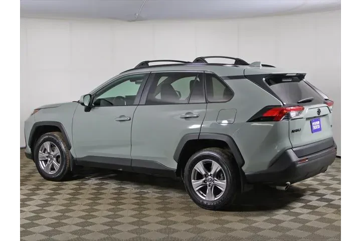 $28799 : Toyota RAV4 2023 AWD XLE 4dr image 9