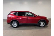 $14952 : Nissan Rogue 2016 thumbnail