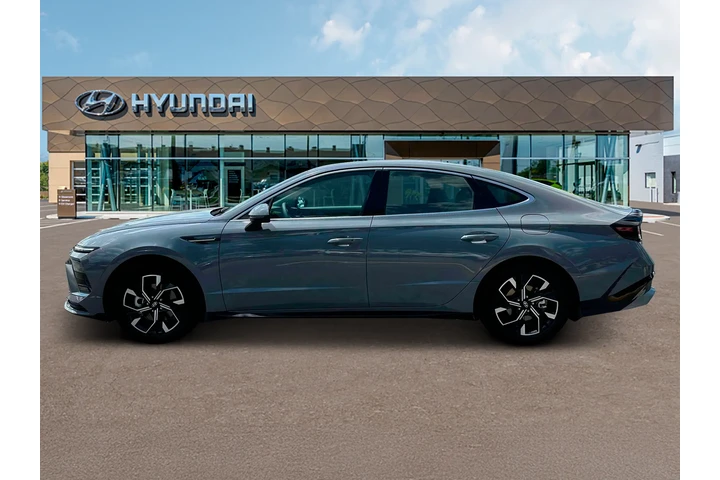 $20795 : Hyundai SONATA 2025 SEL 4dr image 3