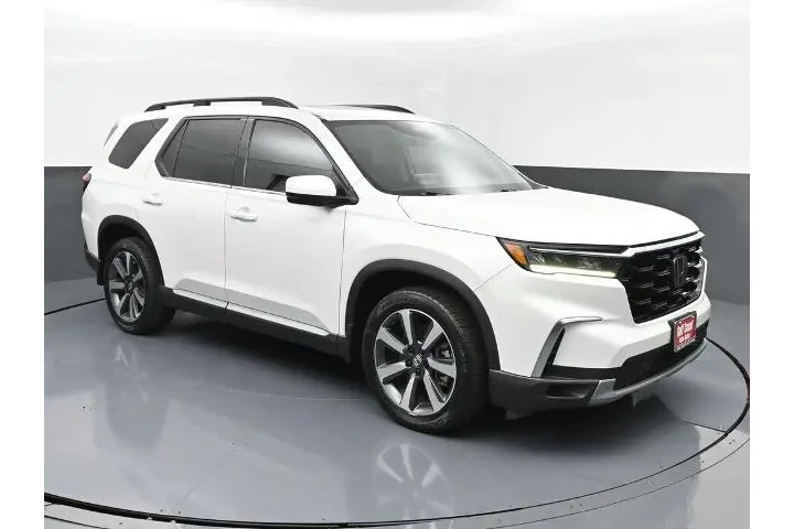 $33991 : Honda Pilot 2023 AWD Touring image 2