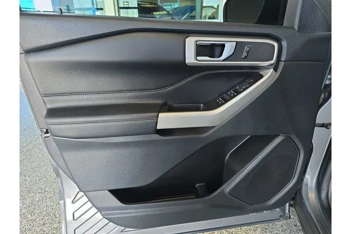 $28999 : Ford Explorer 2022 XLT 4dr S image 5