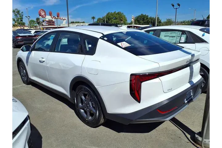 $20995 : Kia K4 2025 LXS 4dr Sedan image 5