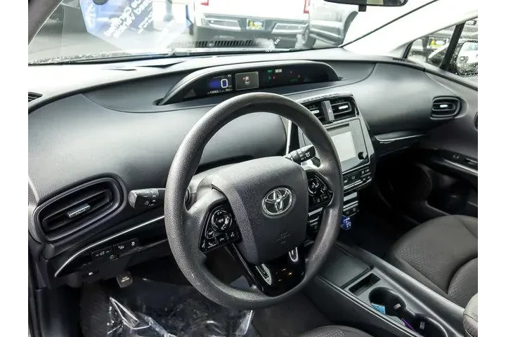 $17997 : Toyota Prius 2019 L Eco 4dr image 9