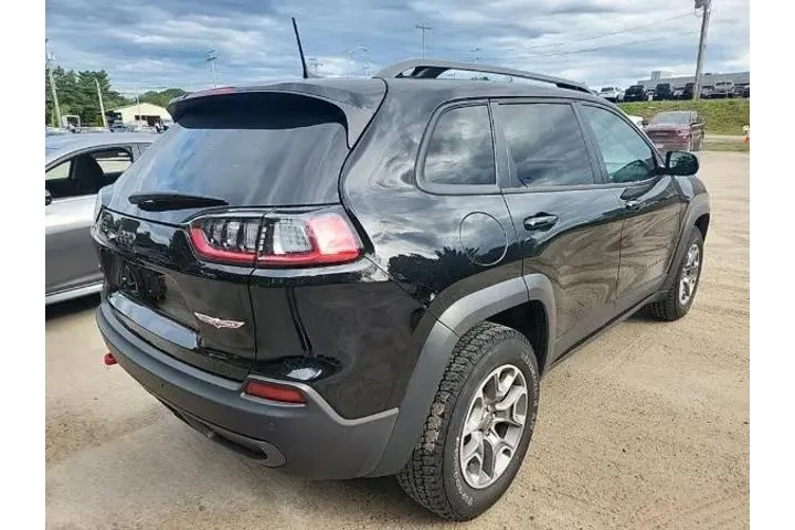 Jeep Cherokee 2021 4x4 Trail image 4