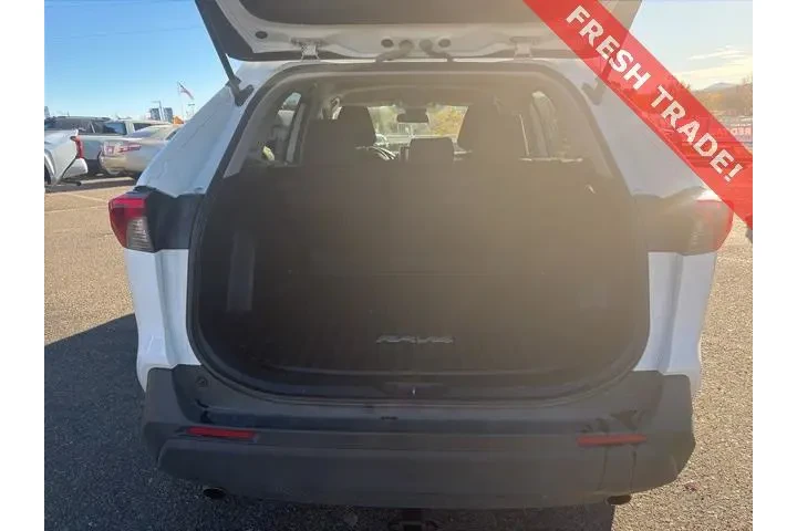 $26874 : Toyota RAV4 2024 AWD LE 4dr image 6
