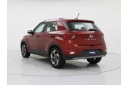 $21998 : Hyundai VENUE 2024 SEL 4dr C thumbnail