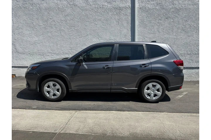 $26495 : Subaru Forester 2024 AWD Bas image 2