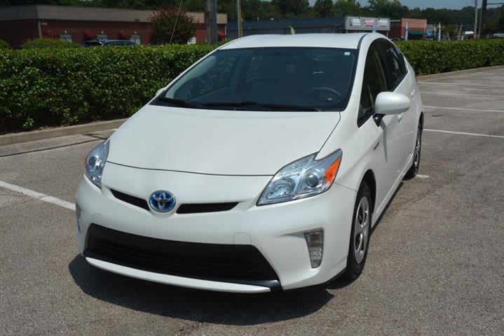 2013 Prius Four image 2