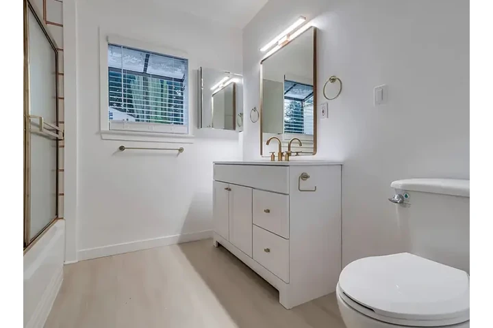 $2550 : Beautiful 3Bedroom House in LA image 5