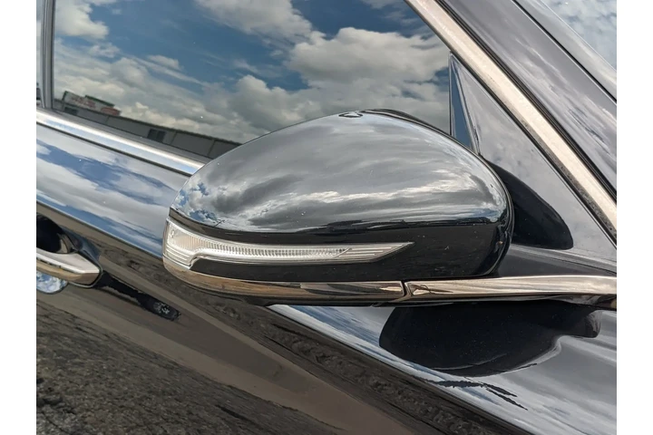 $23995 : Genesis G70 2021 AWD 3.3T 4d image 8