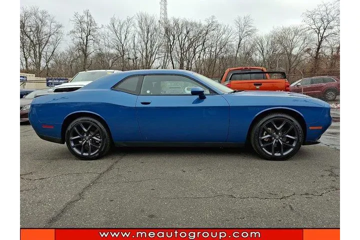 $24650 : Dodge Challenger 2023 SXT 2d image 6