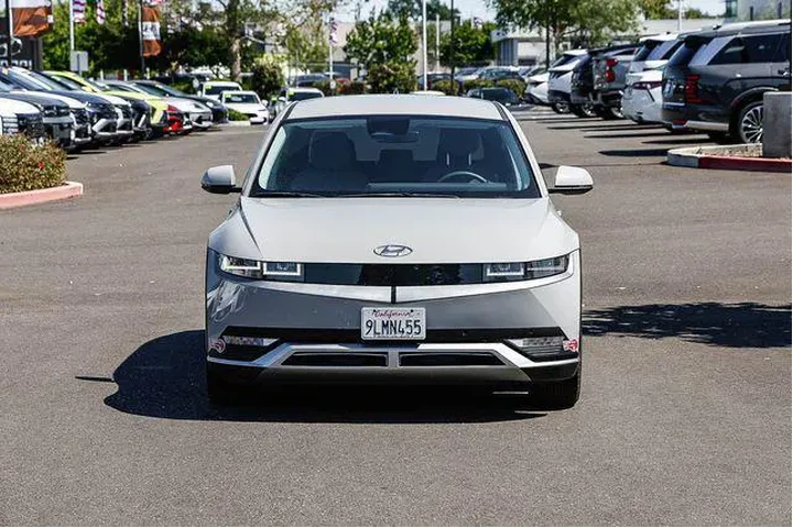 $25491 : Hyundai IONIQ 5 2024 SEL 4dr image 7