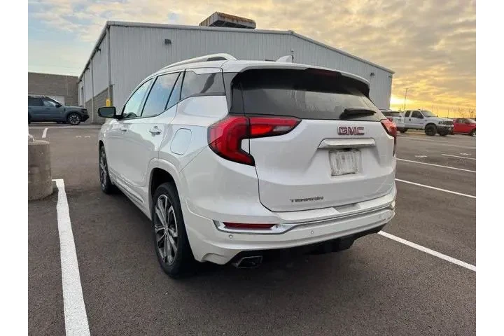 $26900 : GMC Terrain 2020 Denali 4dr image 4