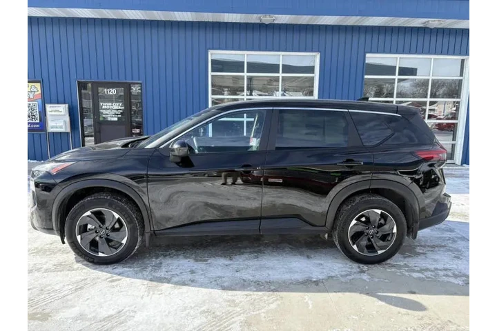 $23990 : 2024 Rogue SV image 1