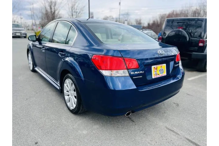 $8500 : 2010 Legacy 2.5i Limited image 9
