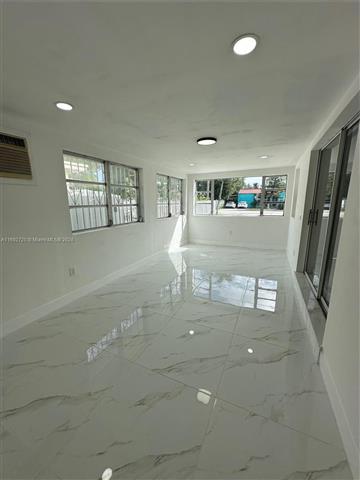 $415000 : Casa en Miami image 5