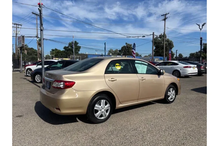 $12999 : 2011 Corolla S image 6