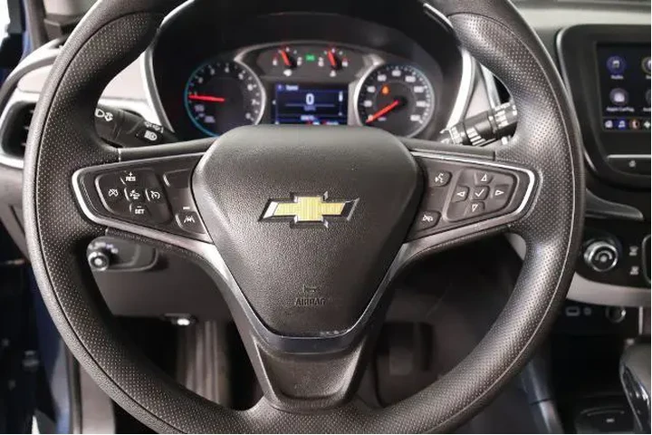 $22135 : Chevrolet Equinox 2024 4x4 L image 3