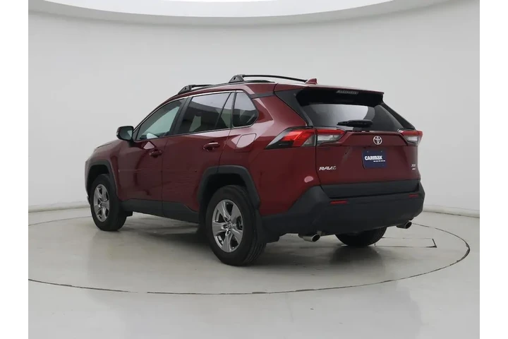 $35998 : Toyota RAV4 2024 AWD XLE 4dr image 2