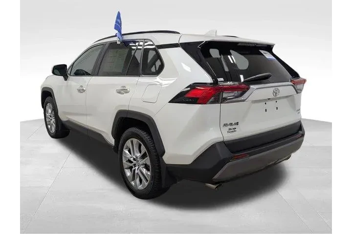 $29340 : Toyota RAV4 2019 AWD Limited image 9