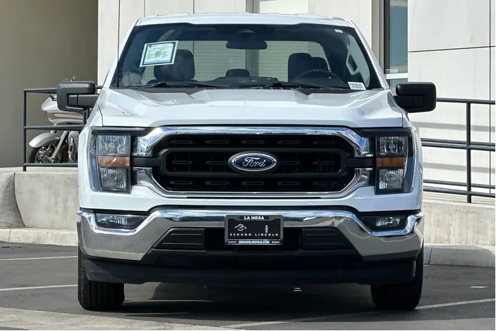 $29900 : Ford F-150 2023 4x2 XLT 4dr image 8