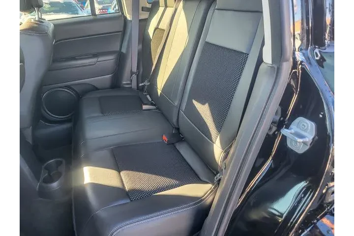 $10857 : Jeep Compass 2017 Sport 4dr image 9